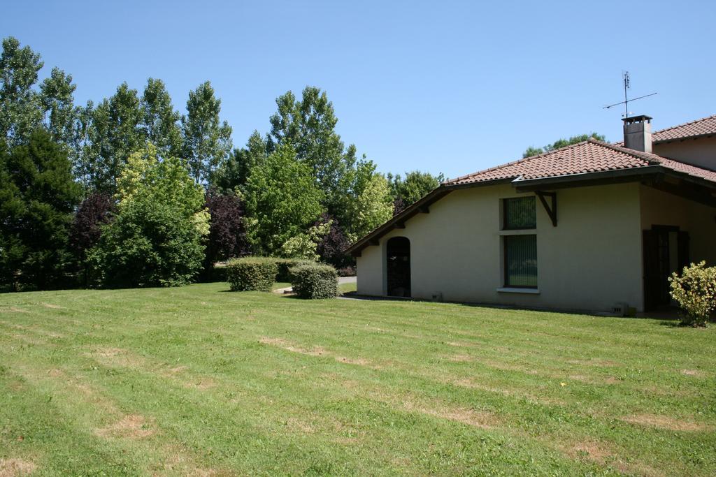 Bed and Breakfast Parc De La Charmille Saint-Étienne-sur-Reyssouze Exterior foto